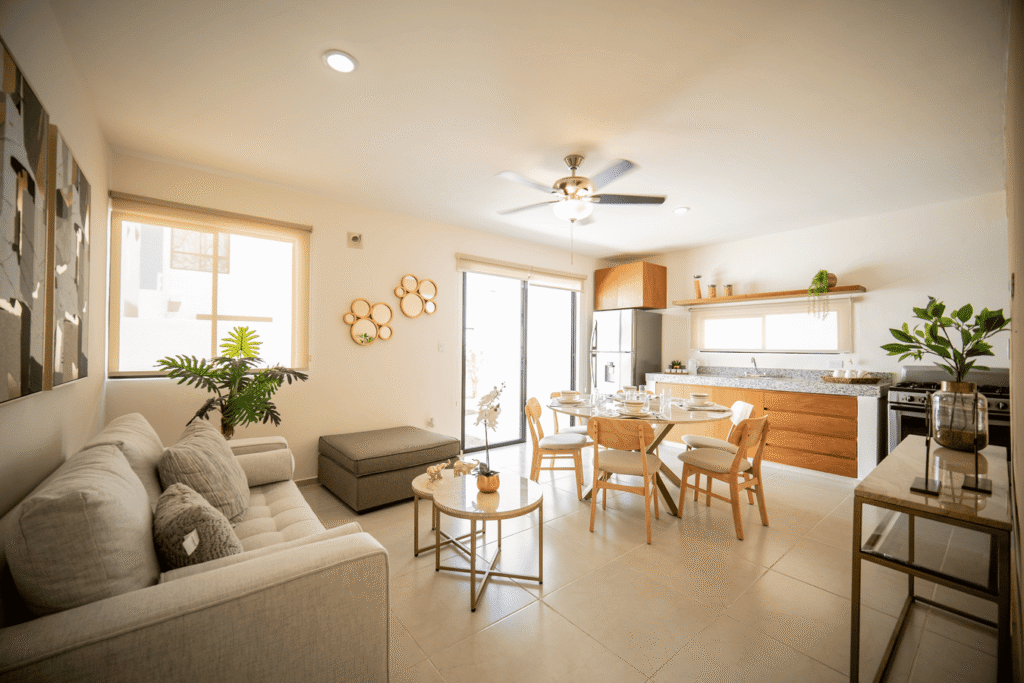Sala y comedor casas nuevas en Ciudad Caucel
